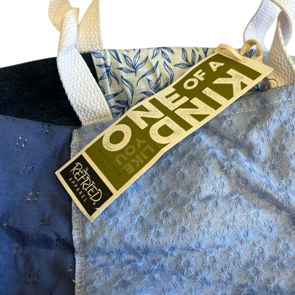 Refried Apparel Blue Floral Upcycled Patch Duffle Bag - Picture 4 of 5
